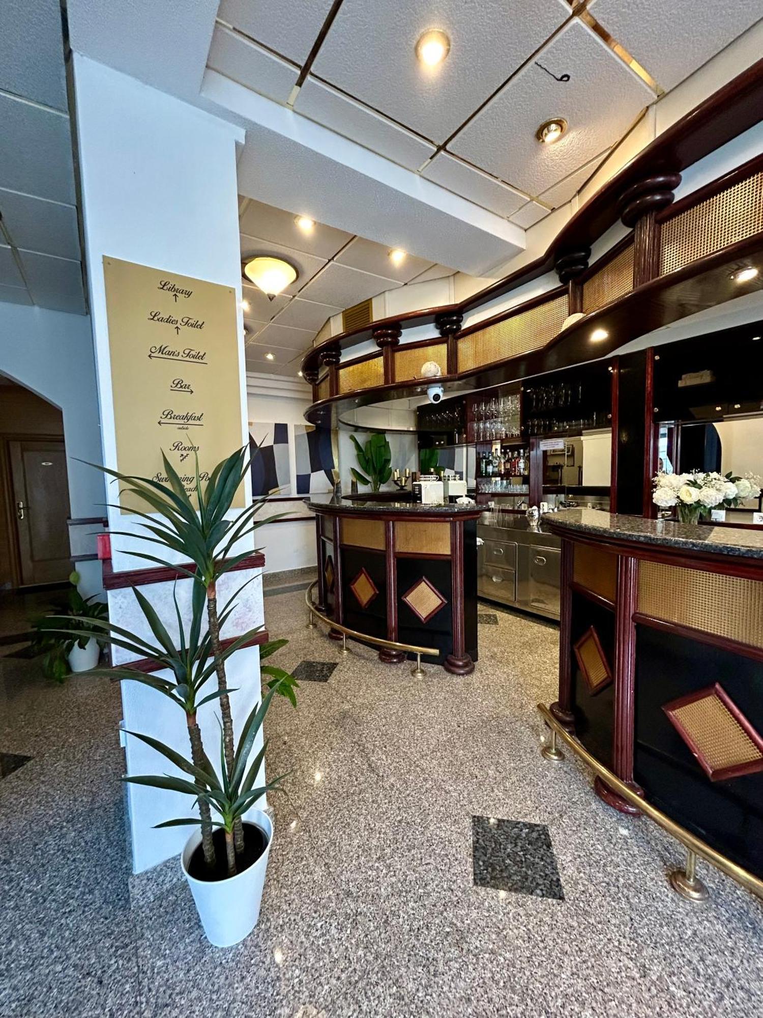 Hotel Bavaria Trogir Seget Donji Ngoại thất bức ảnh