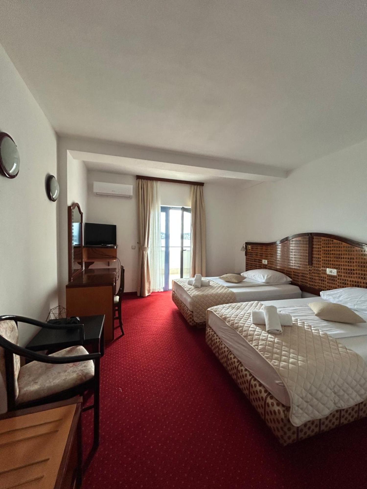 Hotel Bavaria Trogir Seget Donji Ngoại thất bức ảnh