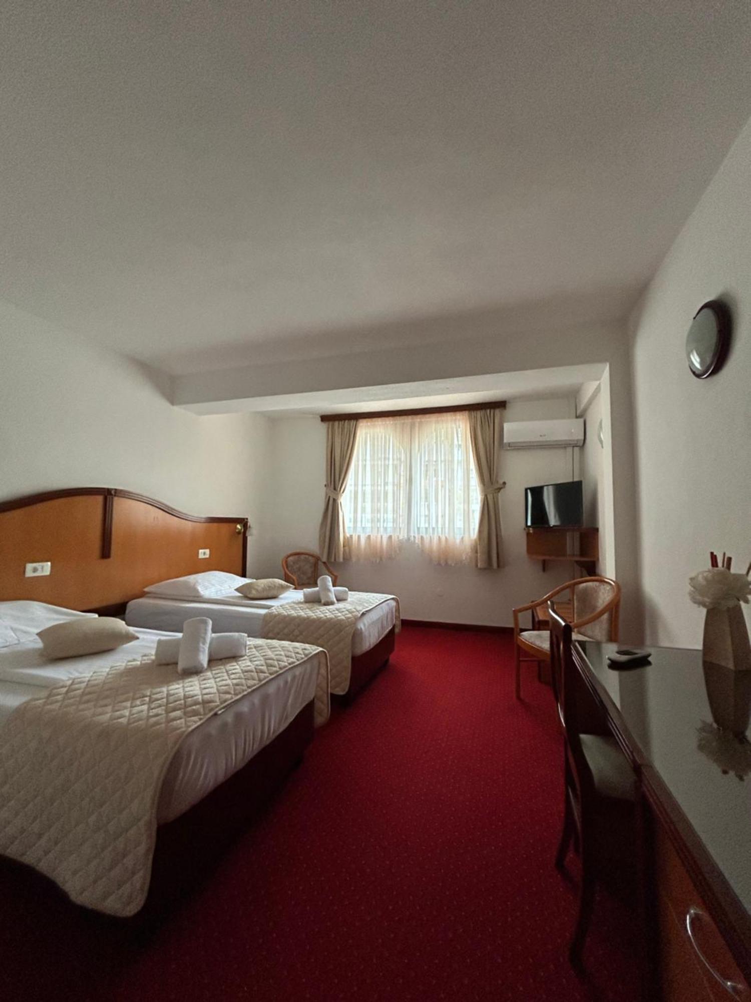 Hotel Bavaria Trogir Seget Donji Ngoại thất bức ảnh