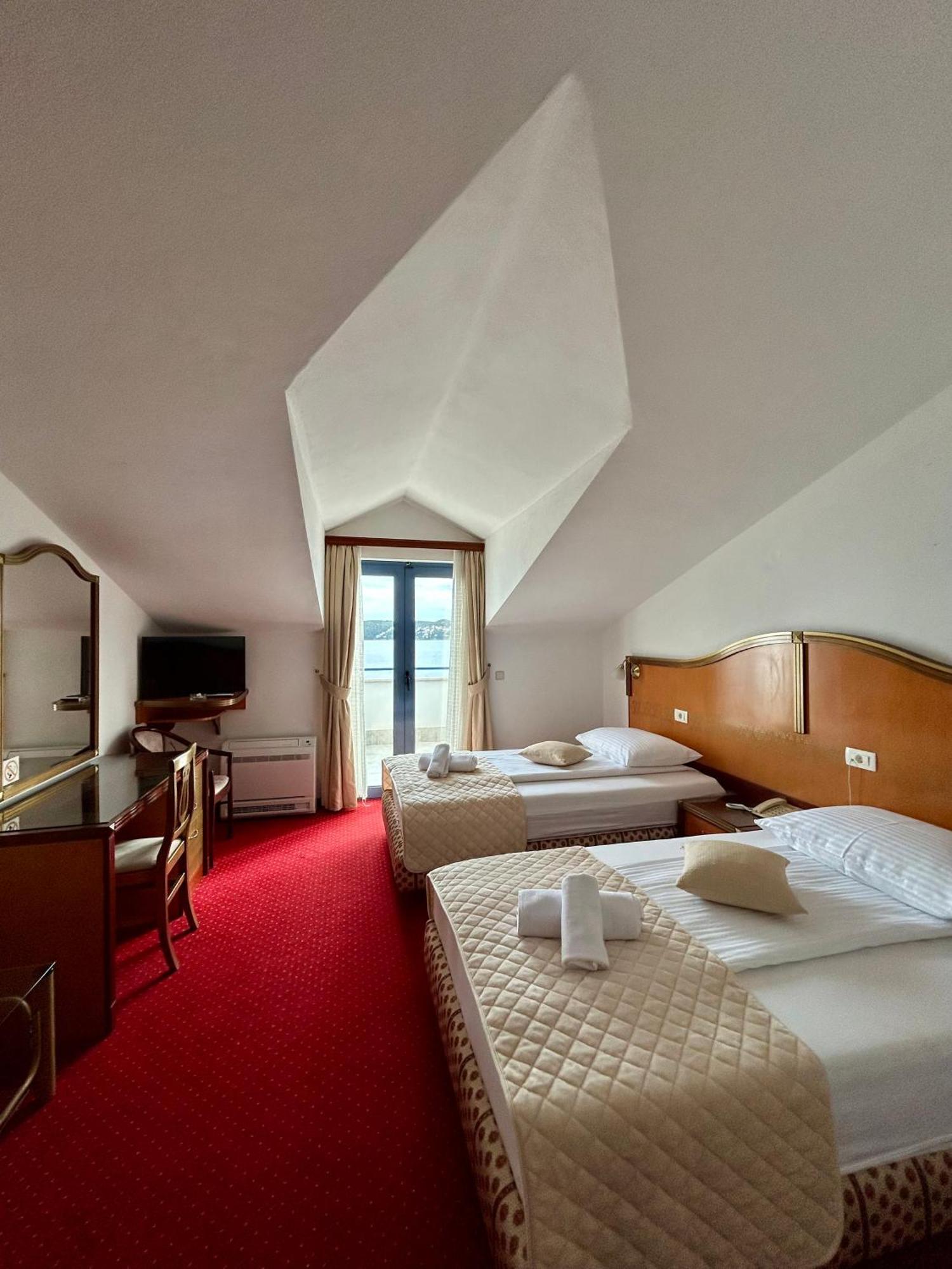 Hotel Bavaria Trogir Seget Donji Ngoại thất bức ảnh