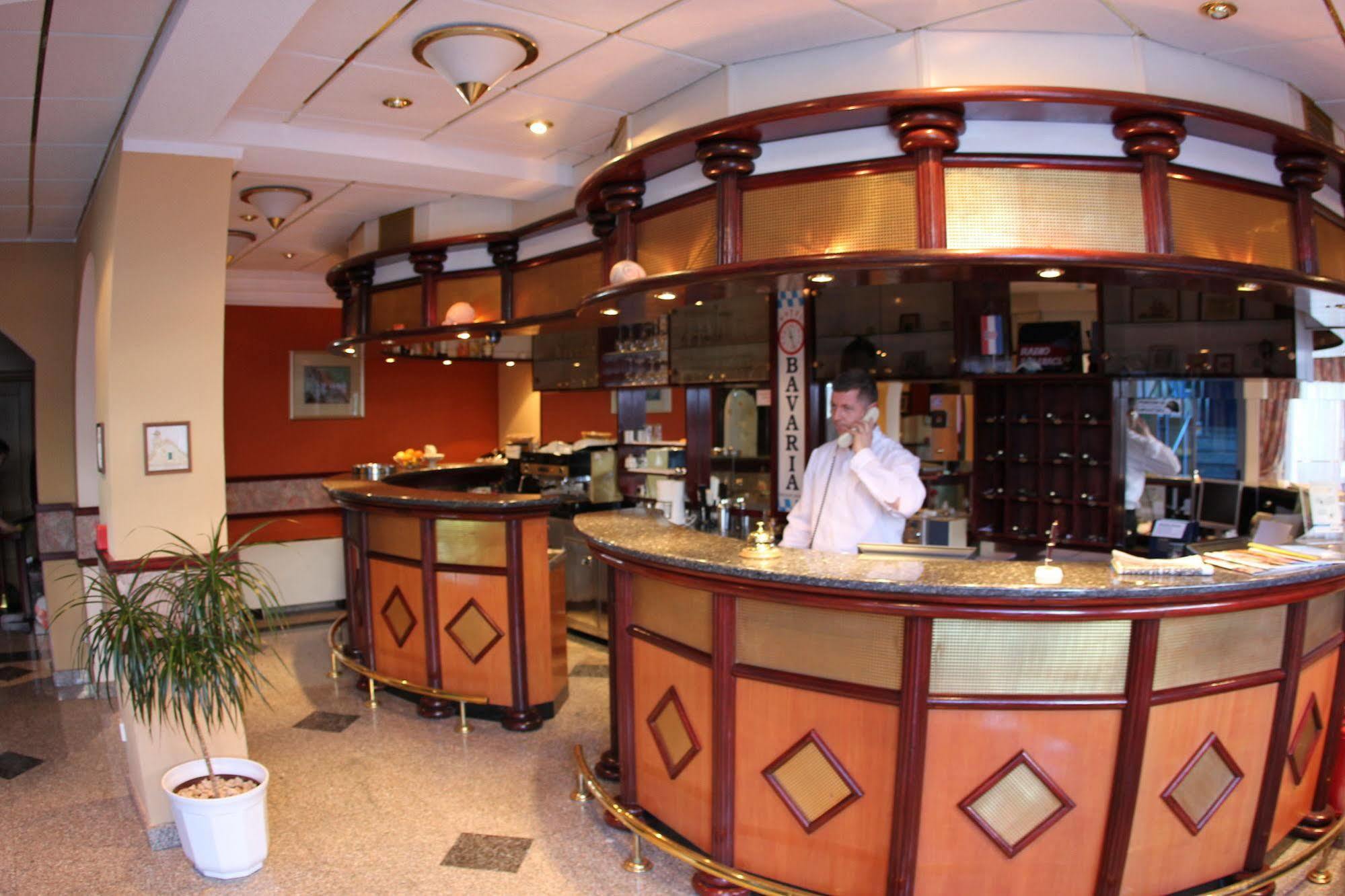 Hotel Bavaria Trogir Seget Donji Ngoại thất bức ảnh